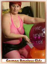 Annadevot - Luftballons platzen lassen im geilen Outfit