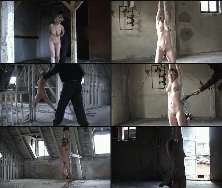 Frauen werden nackt aufgehängt